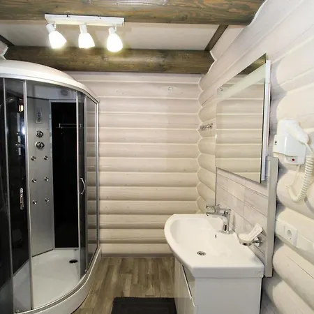 Lisova Kazka Worochta