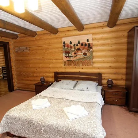 Lisova Kazka Worochta