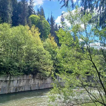 Lisova Kazka Lodge *