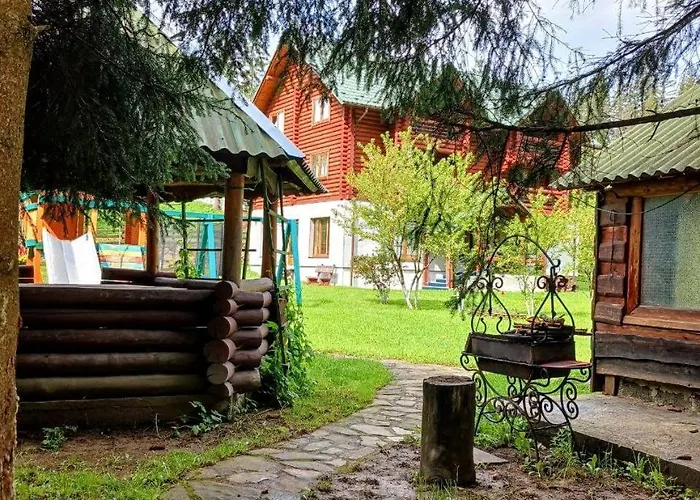 Lisova Kazka Lodge *